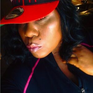 Meet your Posher, Typhaney